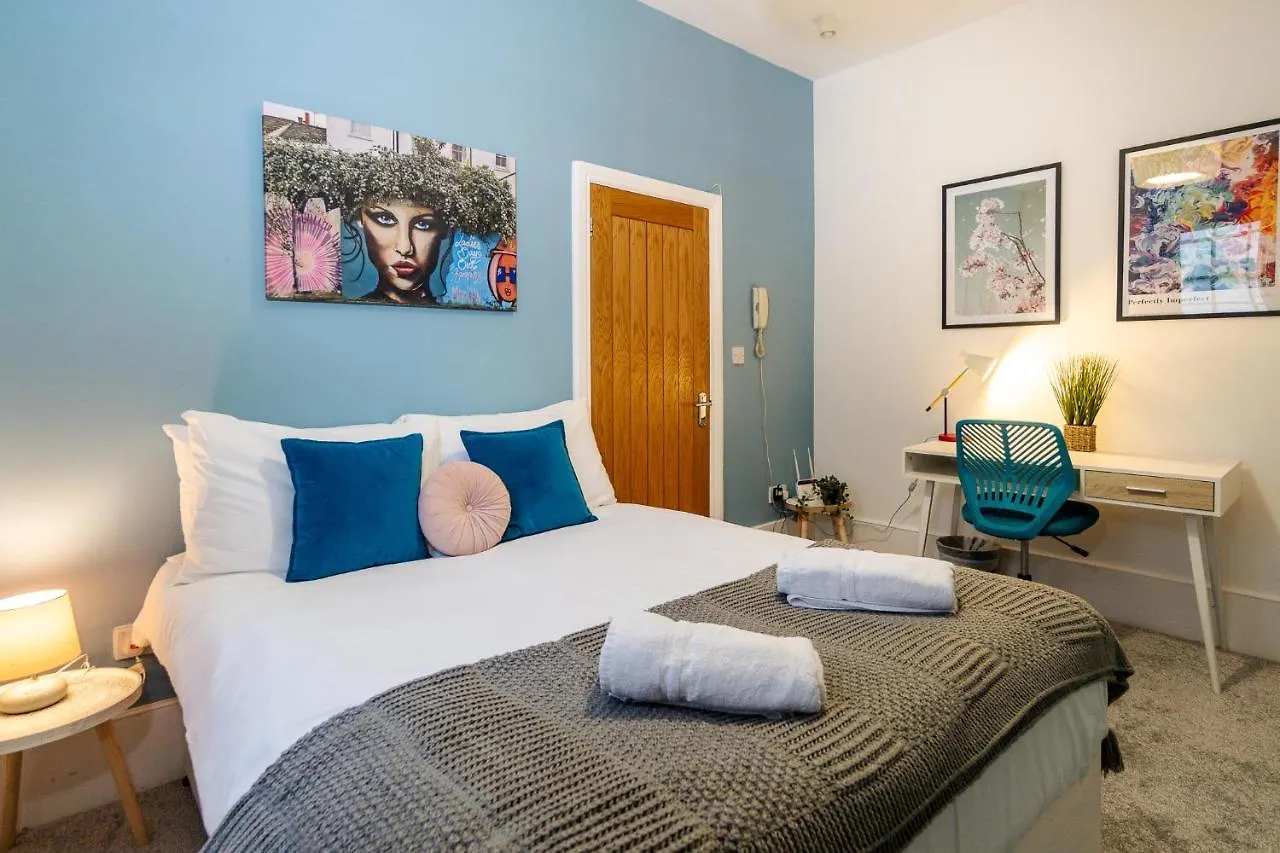 Apartamento Beside The Seaside - By My Getaways Brighton